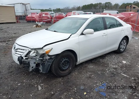 2011 Toyota Camry Le z USA, uszkodzony, nr VIN 4T1BF3EK8BU740714